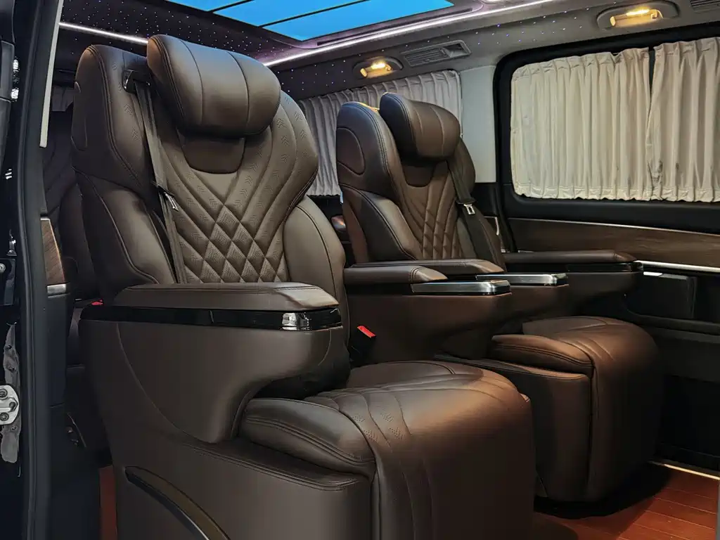 Mercedes-Benz V-Class — миниатюра 13