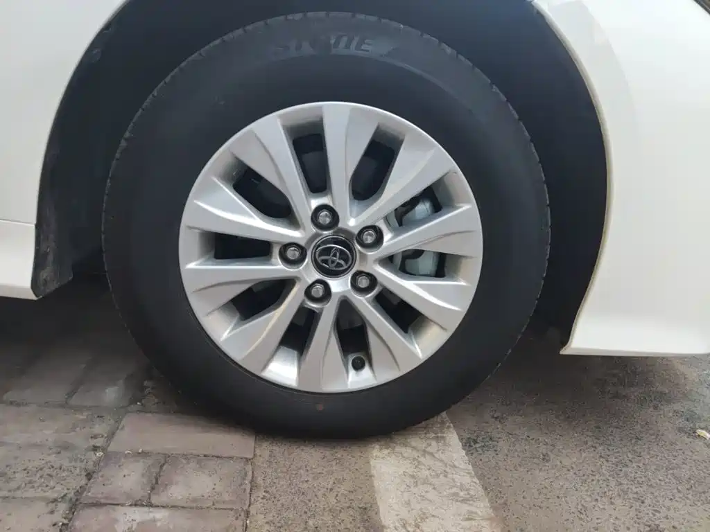 Toyota Corolla — миниатюра 8