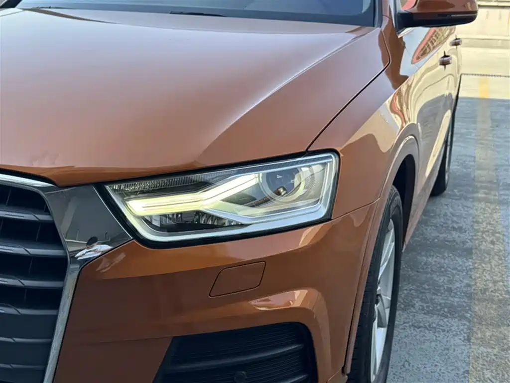Audi Q3 2016 30 TFSI Fashion