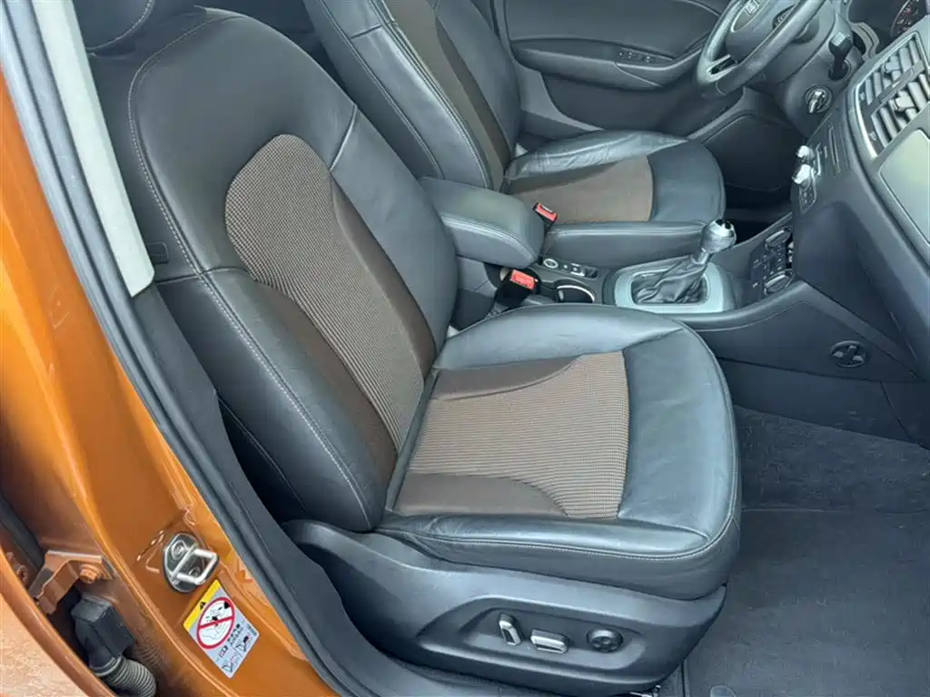 Audi Q3 2016 30 TFSI Fashion