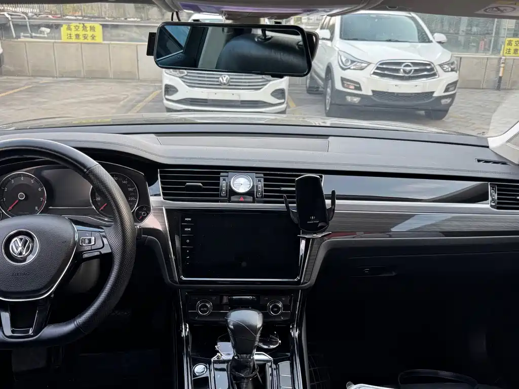 Volkswagen Phideon — миниатюра 10