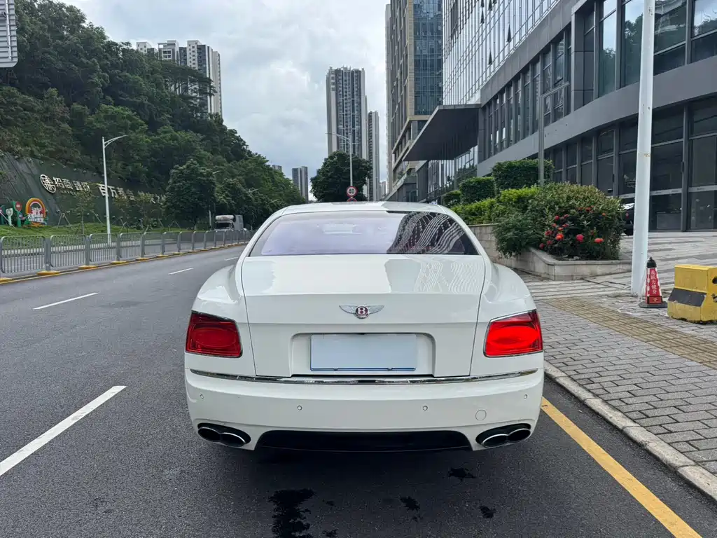 Bentley Flying Spur 2017 4.0T V8 S Standard