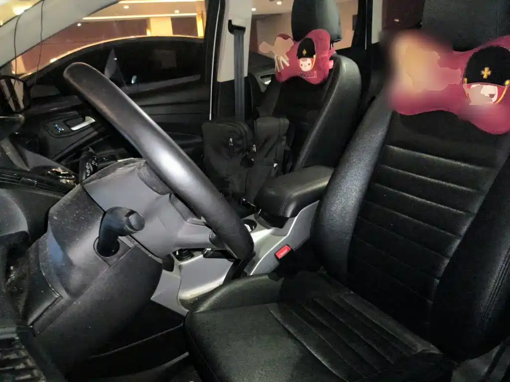 Ford Kuga — миниатюра 12