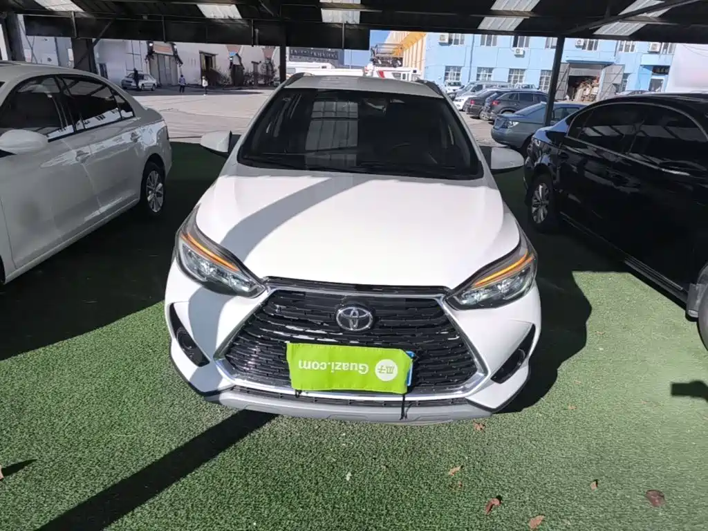 Toyota Yaris L — миниатюра 3