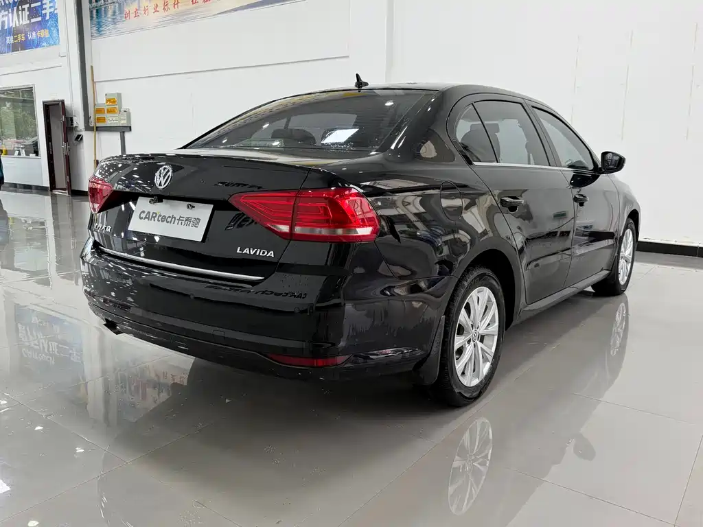 Volkswagen Lavida 2017 1.6L AT Comfort