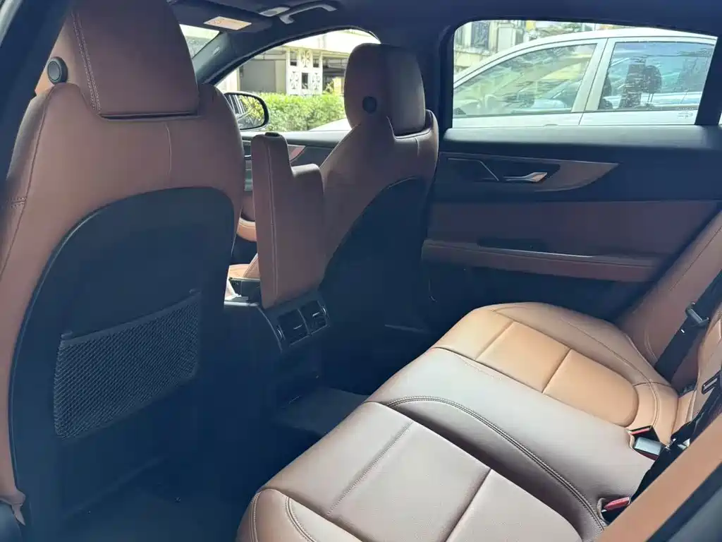Jaguar XEL — миниатюра 9