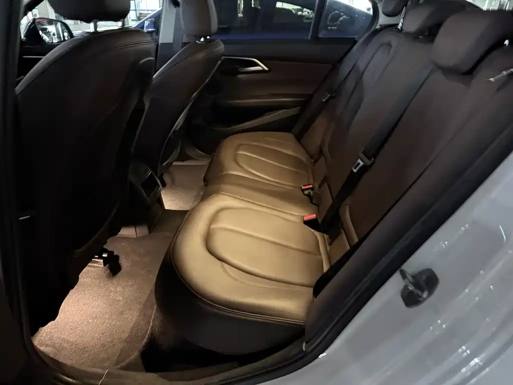 BMW 1 Series — миниатюра 10