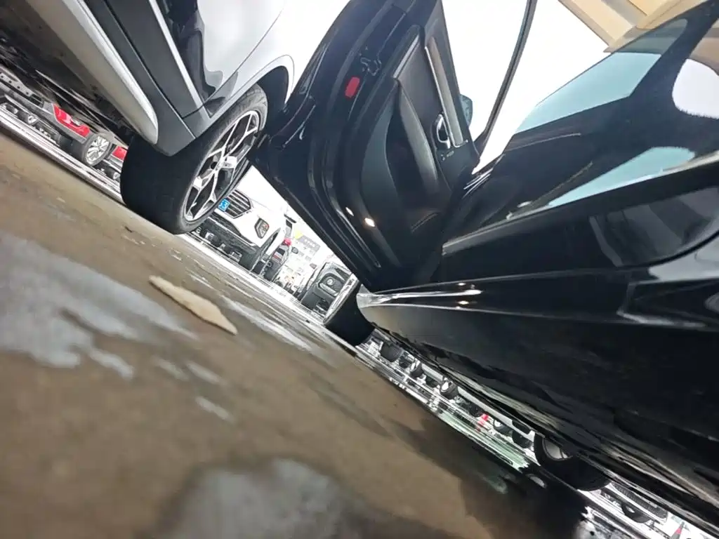 Volvo S90 — миниатюра 22