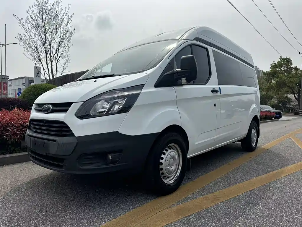 Ford Transit 2022