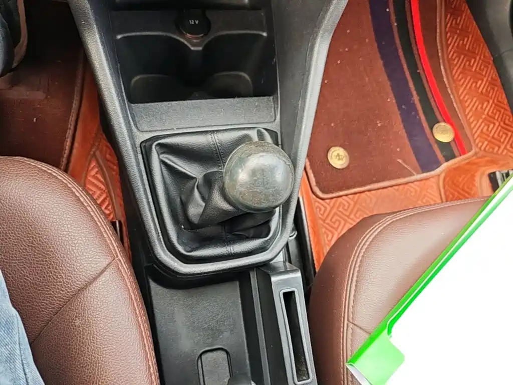 Volkswagen Jetta — миниатюра 14