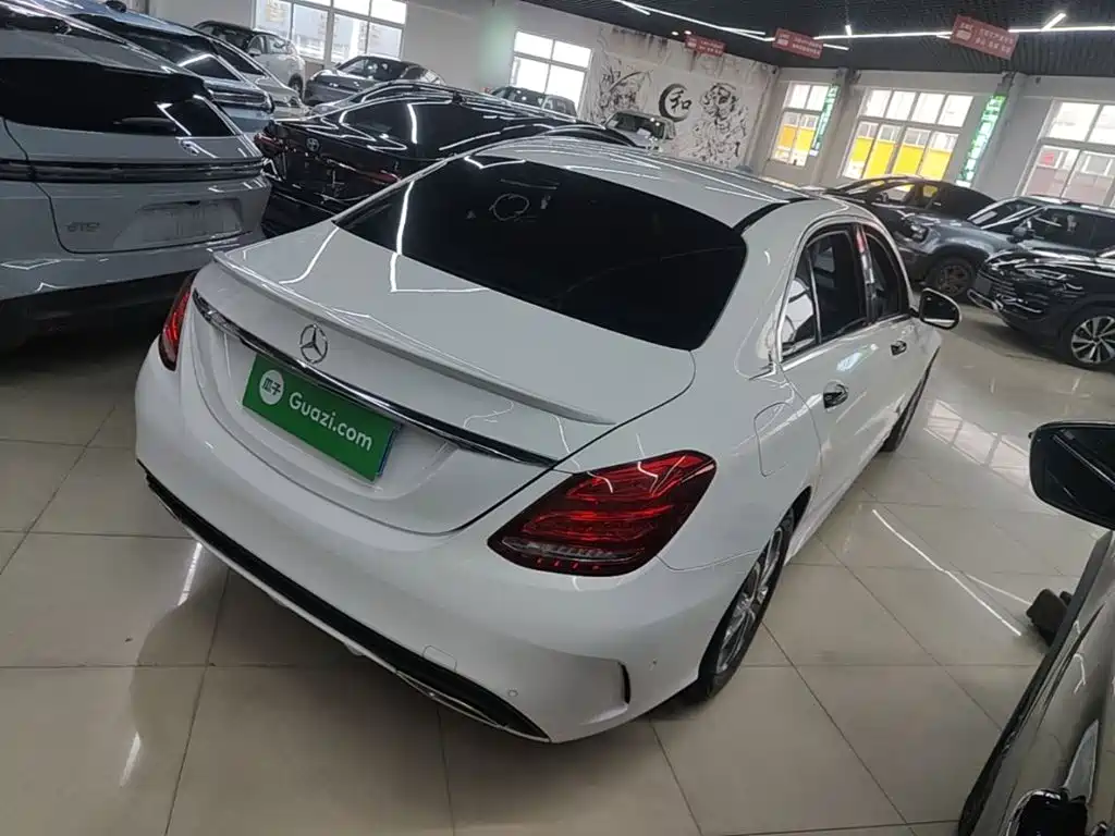 Mercedes-Benz C-Class — миниатюра 7