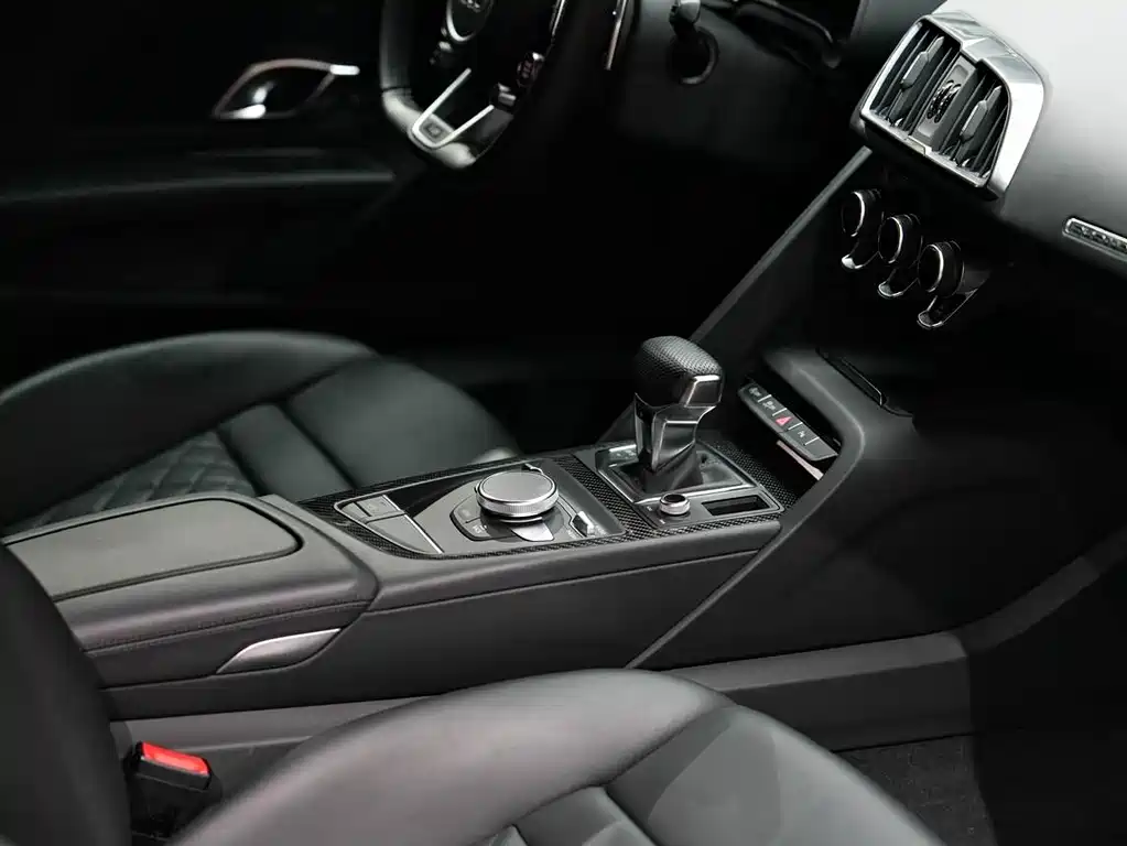 Audi R8 — миниатюра 14