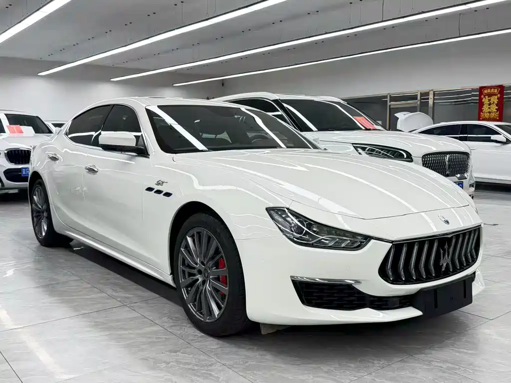 Maserati Ghibli — миниатюра 3