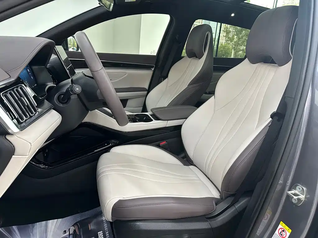 BYD PLUS New Energy — миниатюра 17