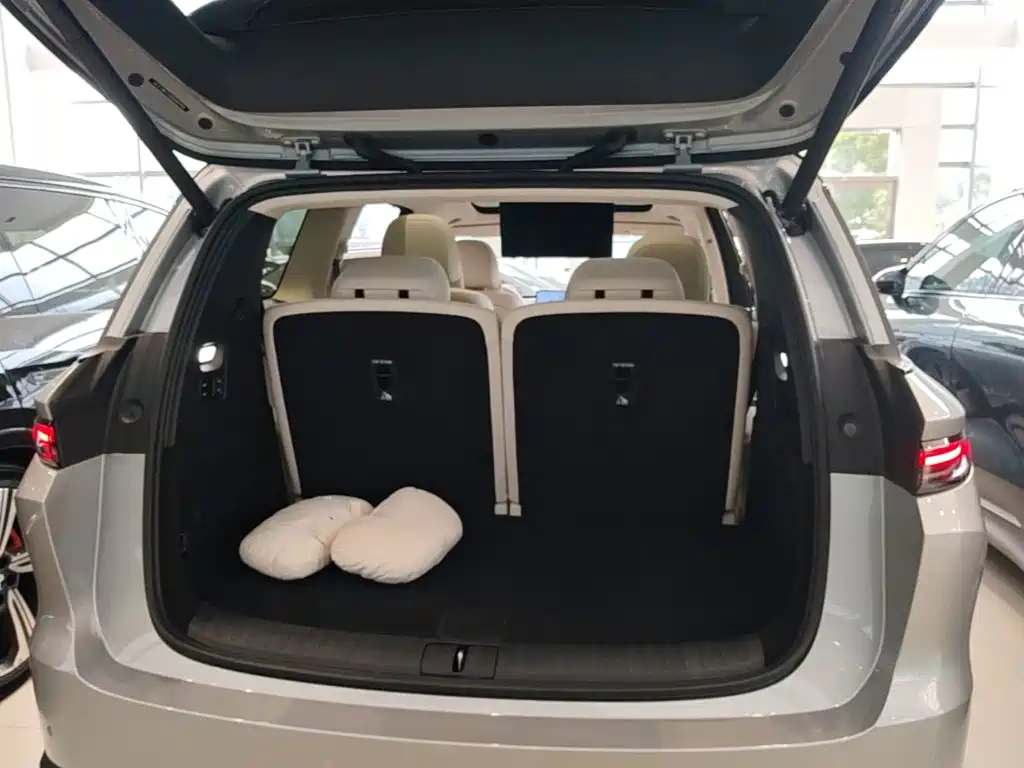 Li Auto Li i8 — миниатюра 15
