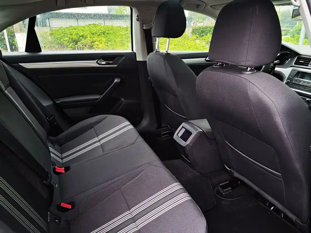 Volkswagen Lamando — миниатюра 12
