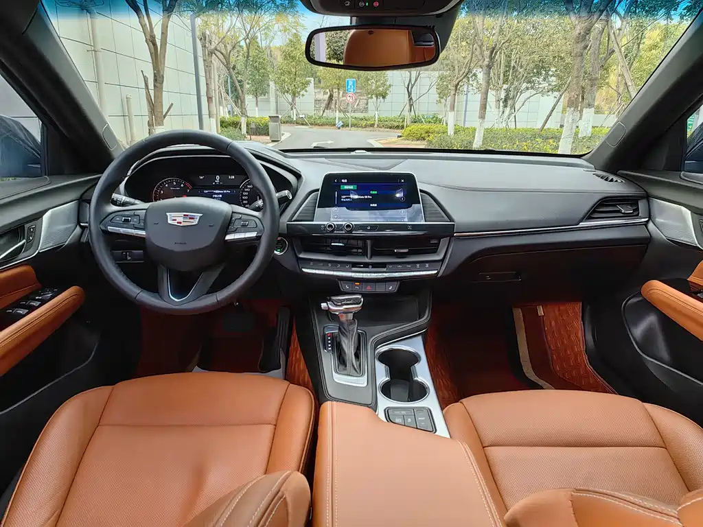 Cadillac CT4 — миниатюра 8