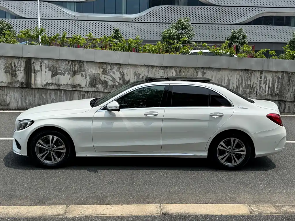 Mercedes-Benz C-Class C 2017 C 200 L Sport
