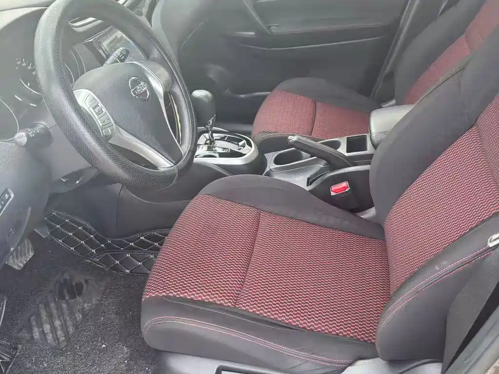 Nissan Qashqai — миниатюра 11