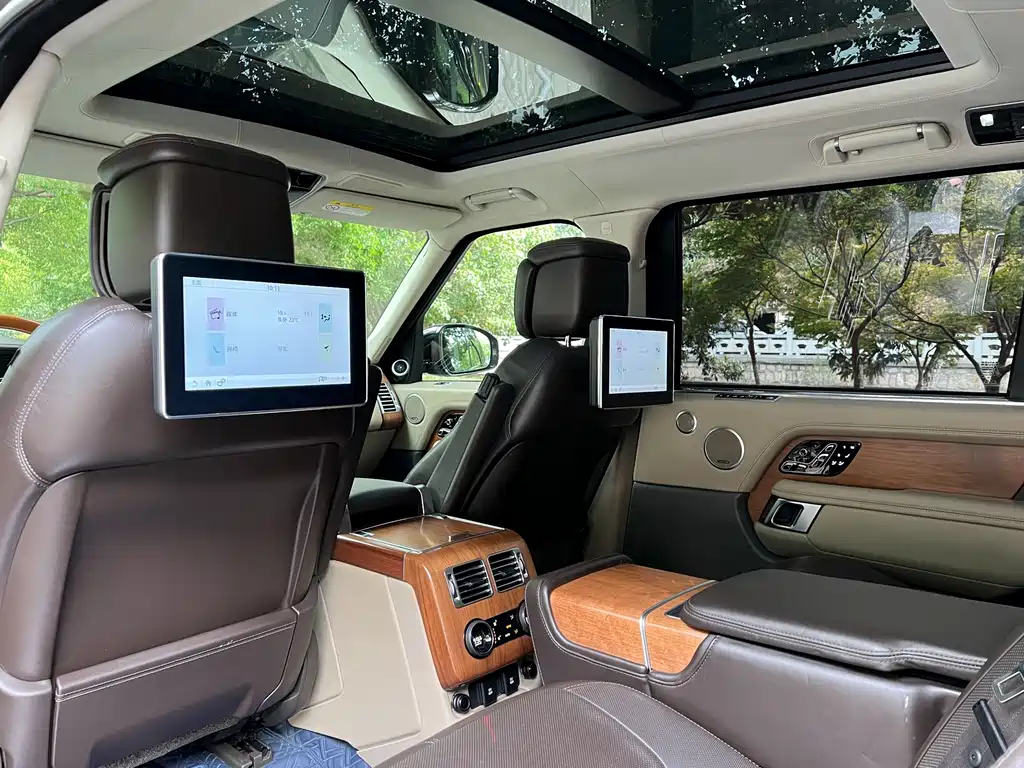Land Rover Range Rover — миниатюра 24