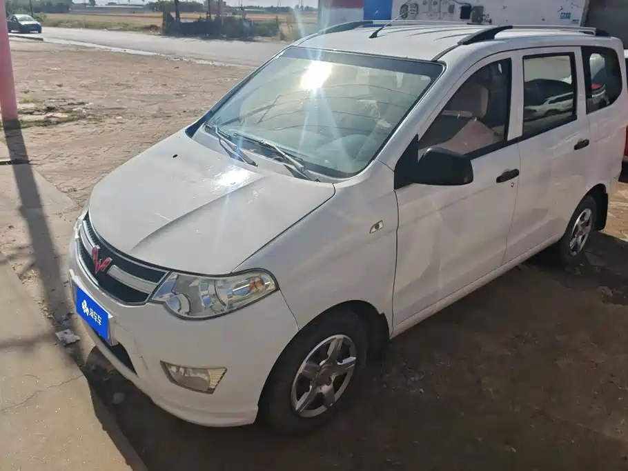 Wuling Hongguang — миниатюра 2