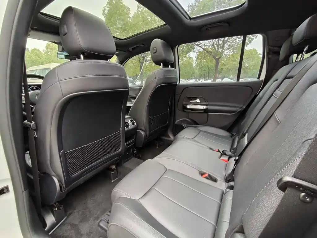 Mercedes-Benz GLB — миниатюра 5
