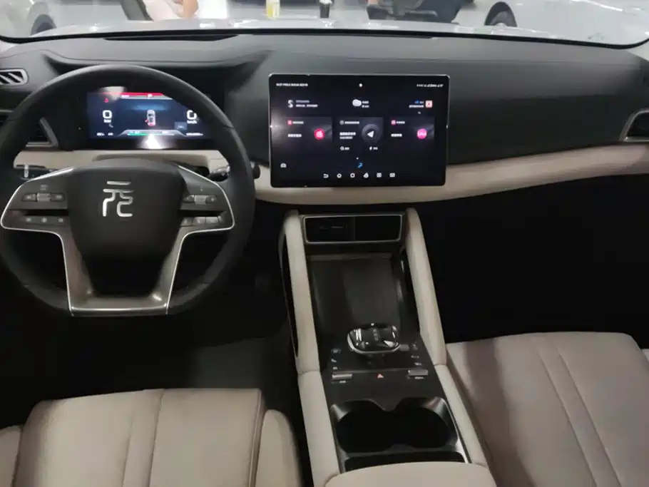 BYD Yuan UP — миниатюра 12
