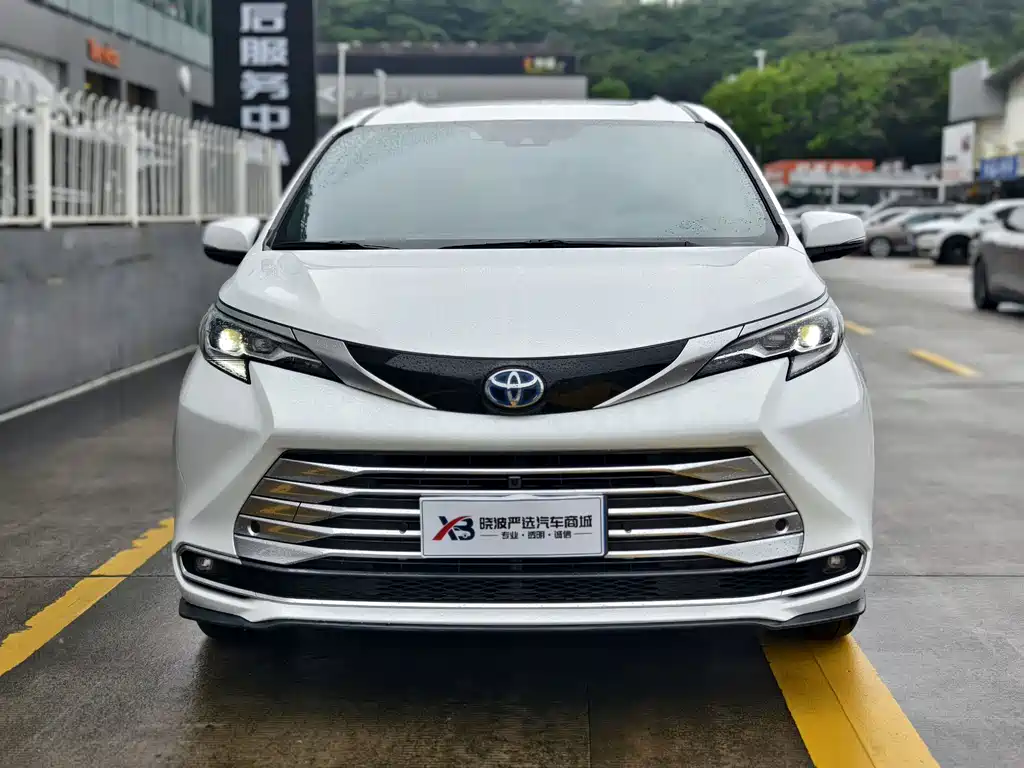 Toyota Sienna 2021 2.5L