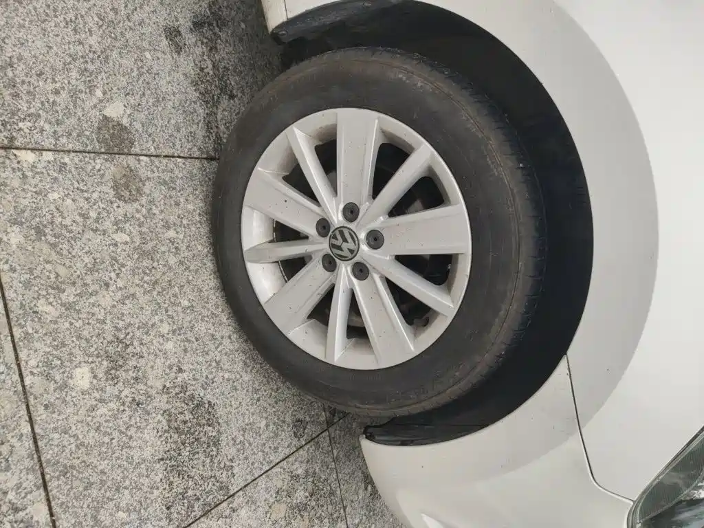 Volkswagen Jetta — миниатюра 24