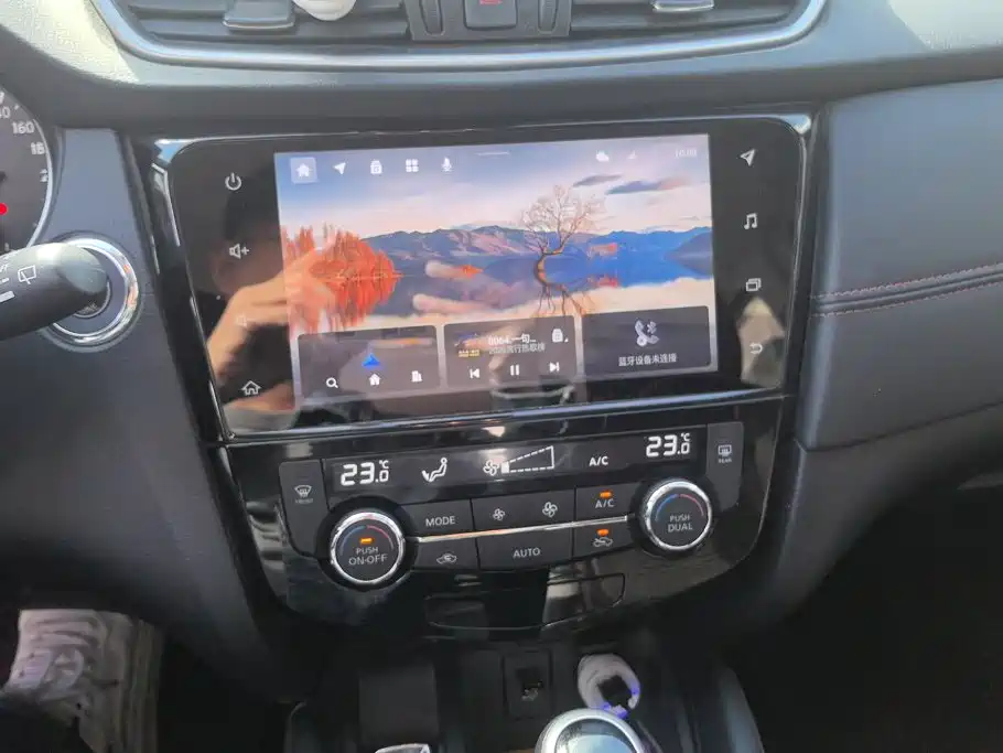 Nissan Qashqai — миниатюра 13