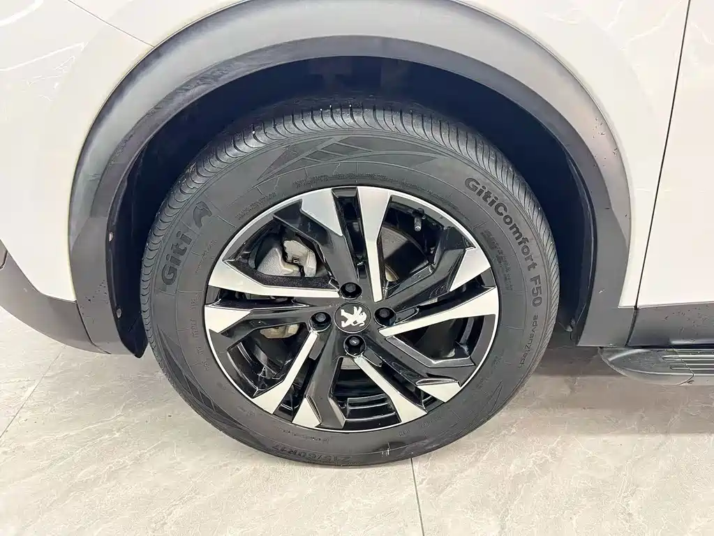 Peugeot 2008 — миниатюра 23