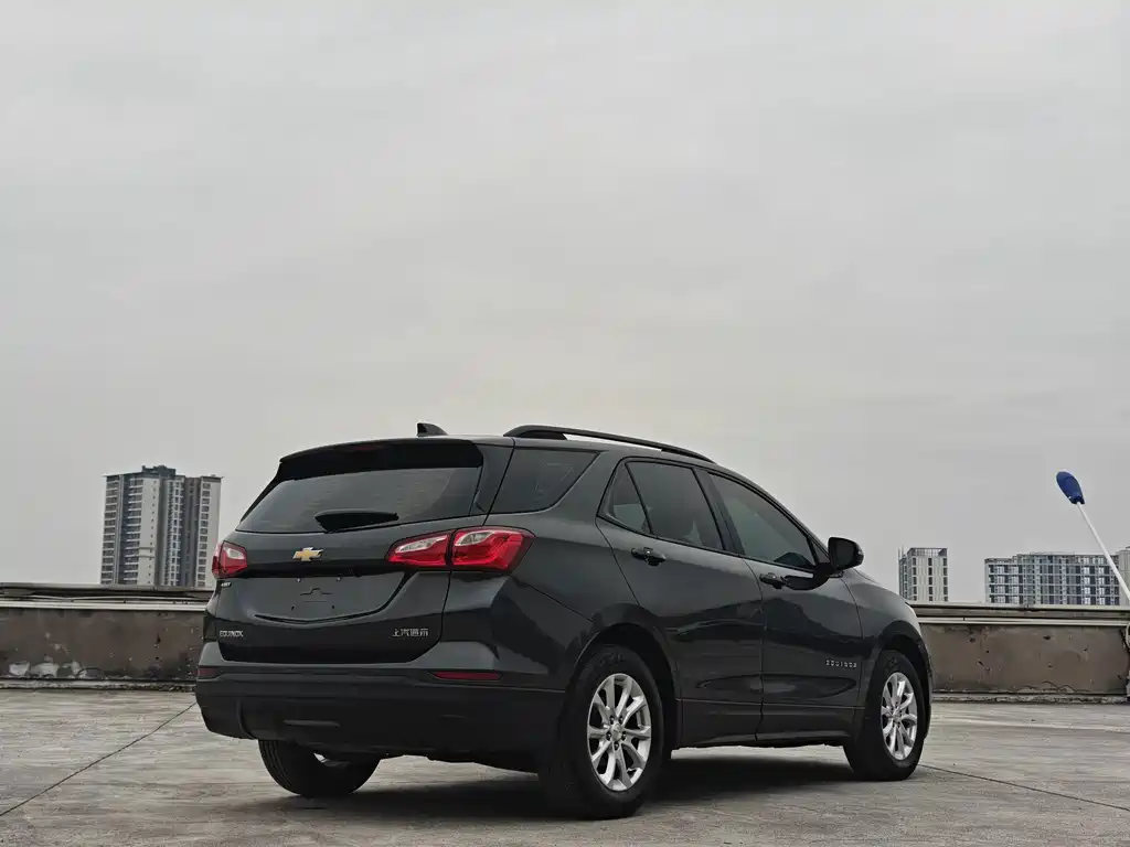 Chevrolet Equinox — миниатюра 3
