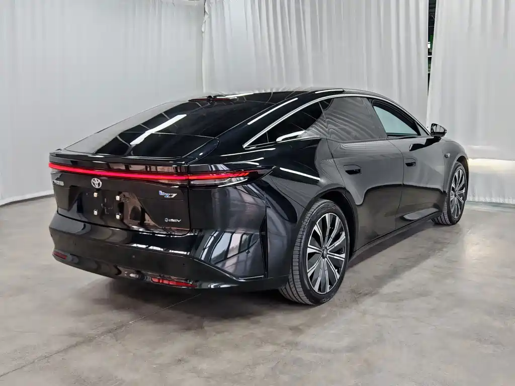 Toyota bZ7 — миниатюра 6