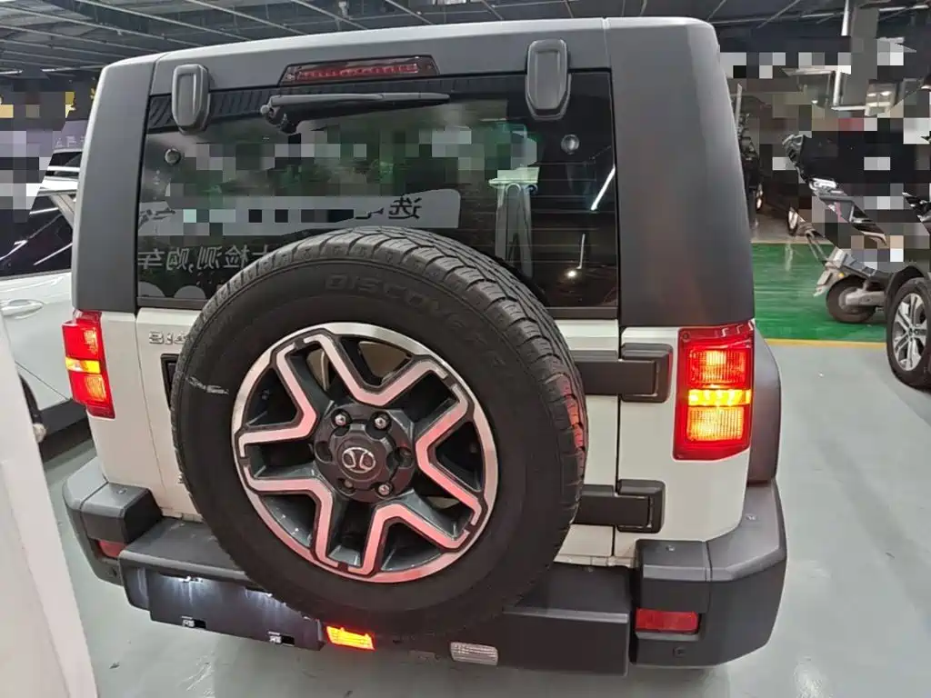BAIC BJ40 2016 40L 2.3T AT Premium