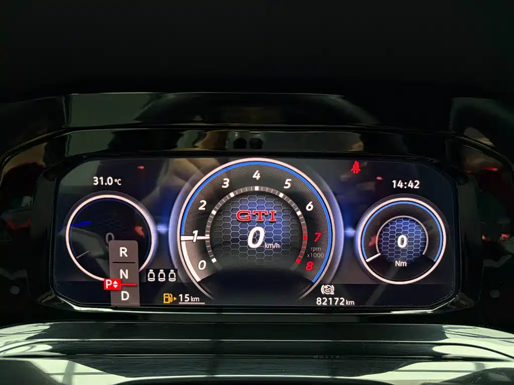 Volkswagen Golf — миниатюра 24