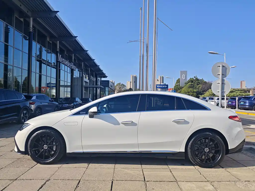 Mercedes-Benz EQE — миниатюра 3