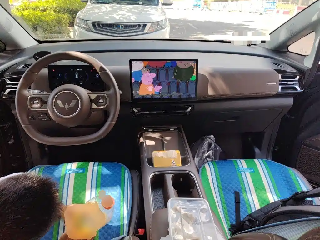 Wuling Xingguang 730 New Energy — миниатюра 5