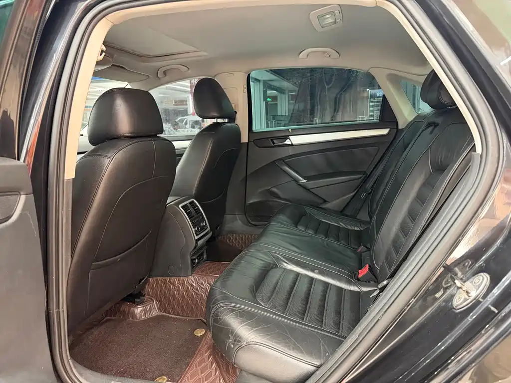 Volkswagen Passat — миниатюра 8