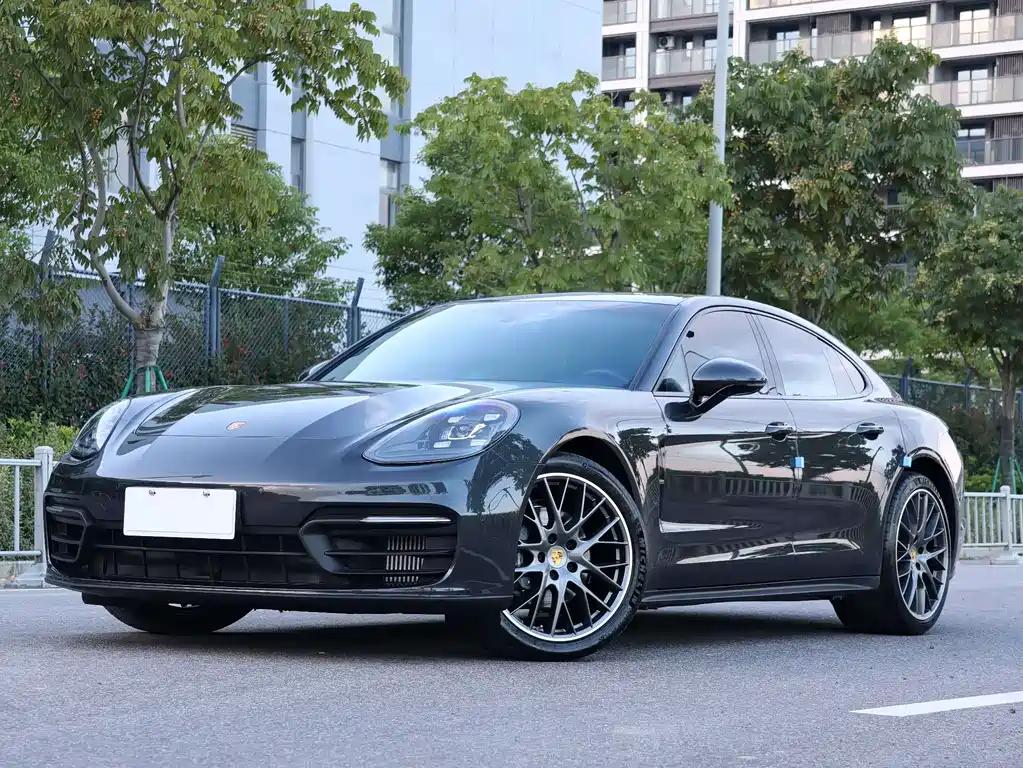 Porsche Panamera 2024