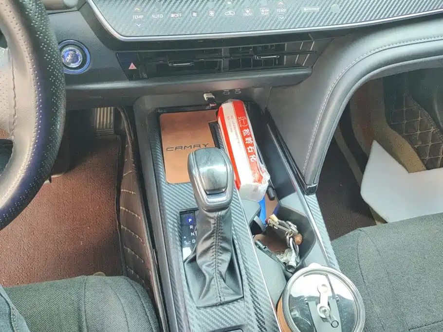Toyota Camry — миниатюра 16