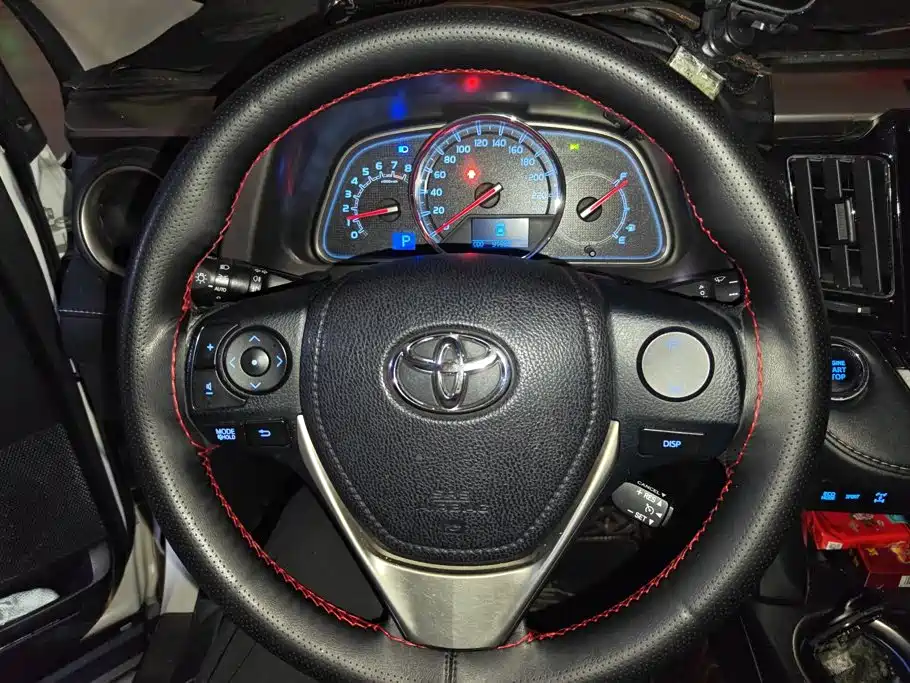 Toyota RAV4 — миниатюра 15
