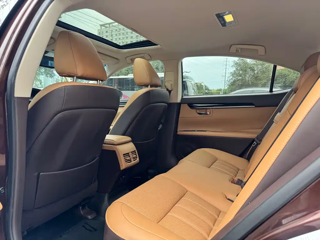 Lexus ES 2015 200 Elite