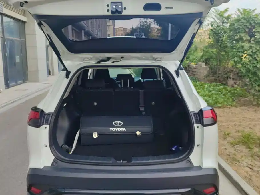 Toyota Frontlander — миниатюра 4