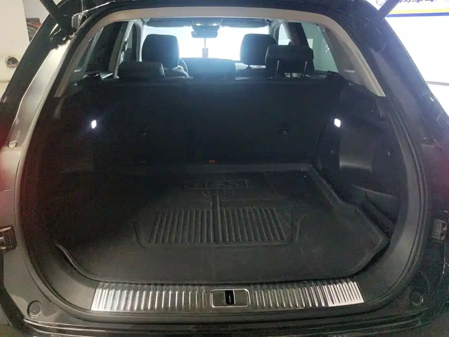 Hongqi Hongqi HS5 — миниатюра 4