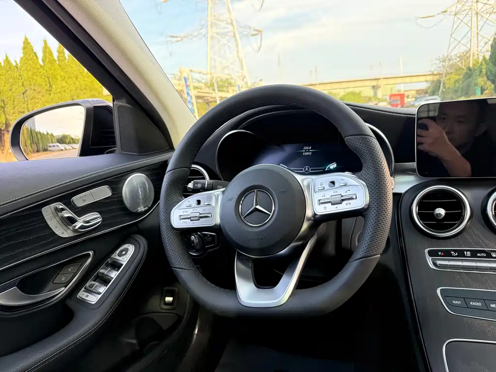 Mercedes-Benz C-Class — миниатюра 12