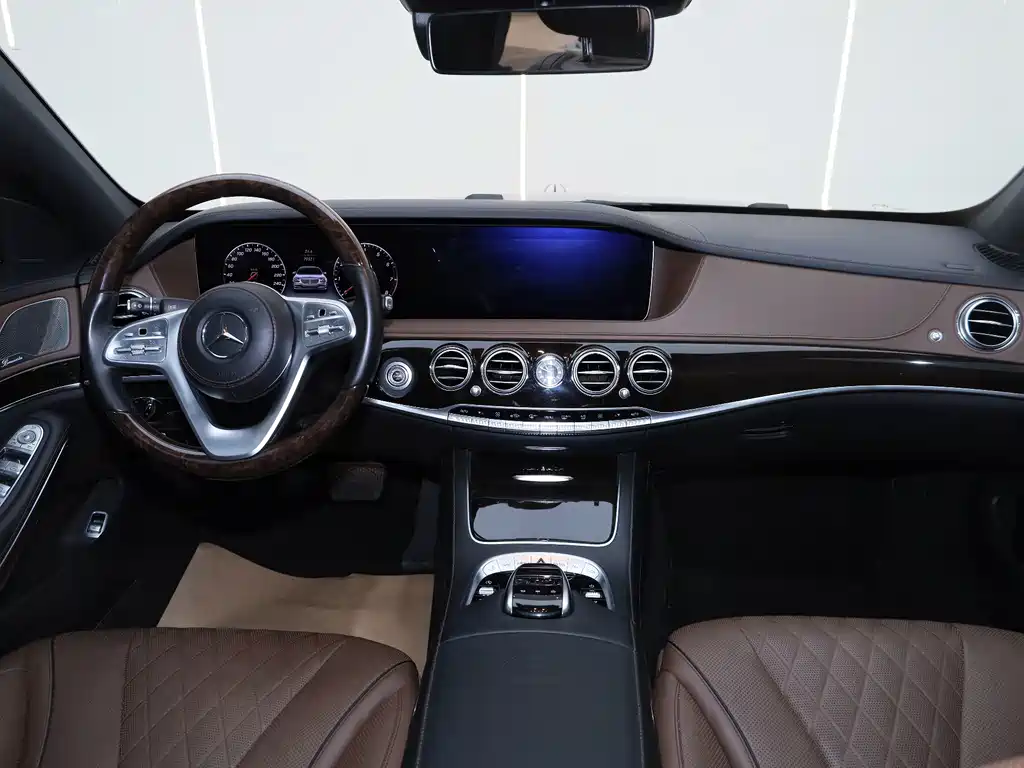 Mercedes-Benz S-Class — миниатюра 11