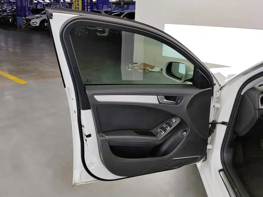Audi A4L — миниатюра 7