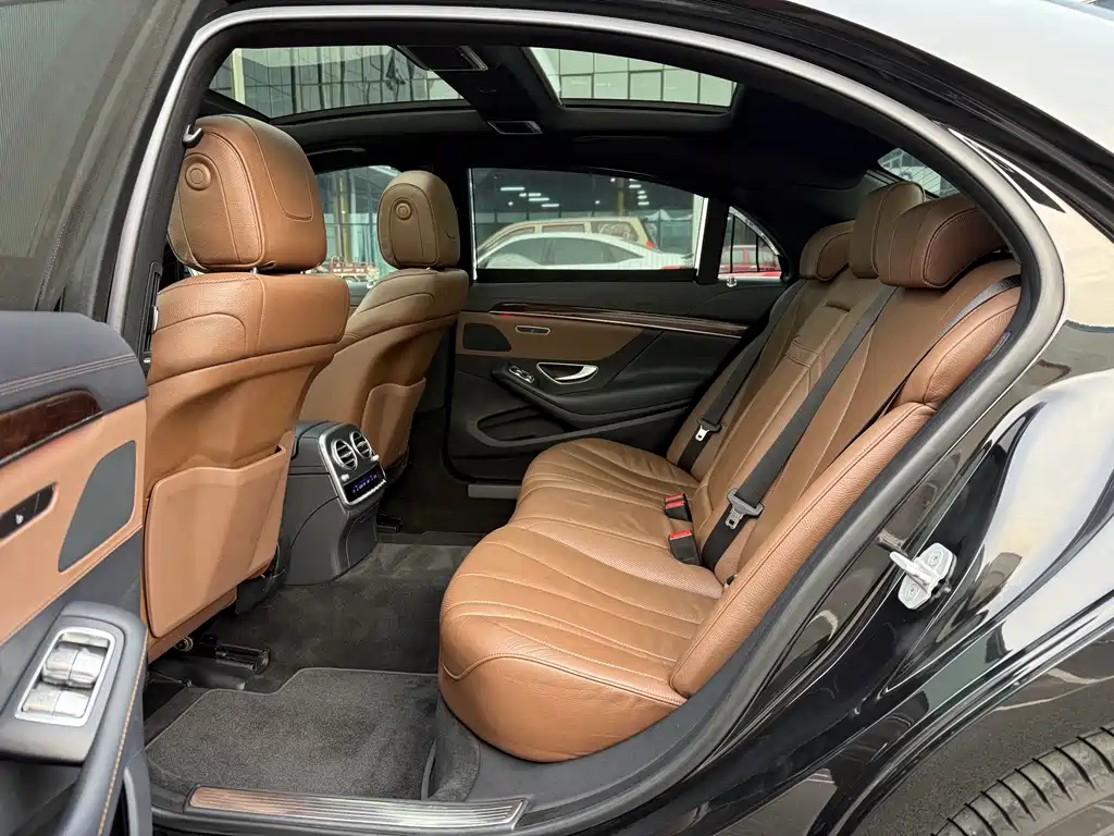 Mercedes-Benz S-Class — миниатюра 7
