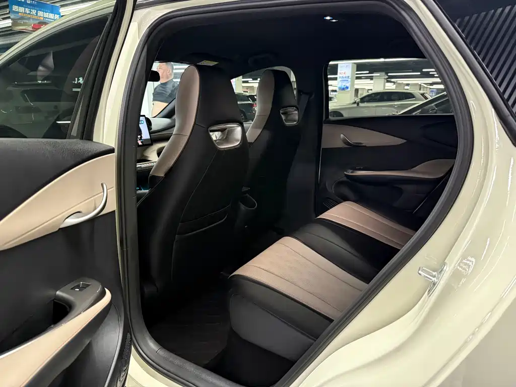BYD Dolphin — миниатюра 6