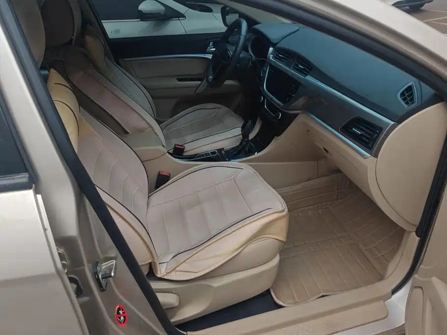 Geely Emgrand — миниатюра 8